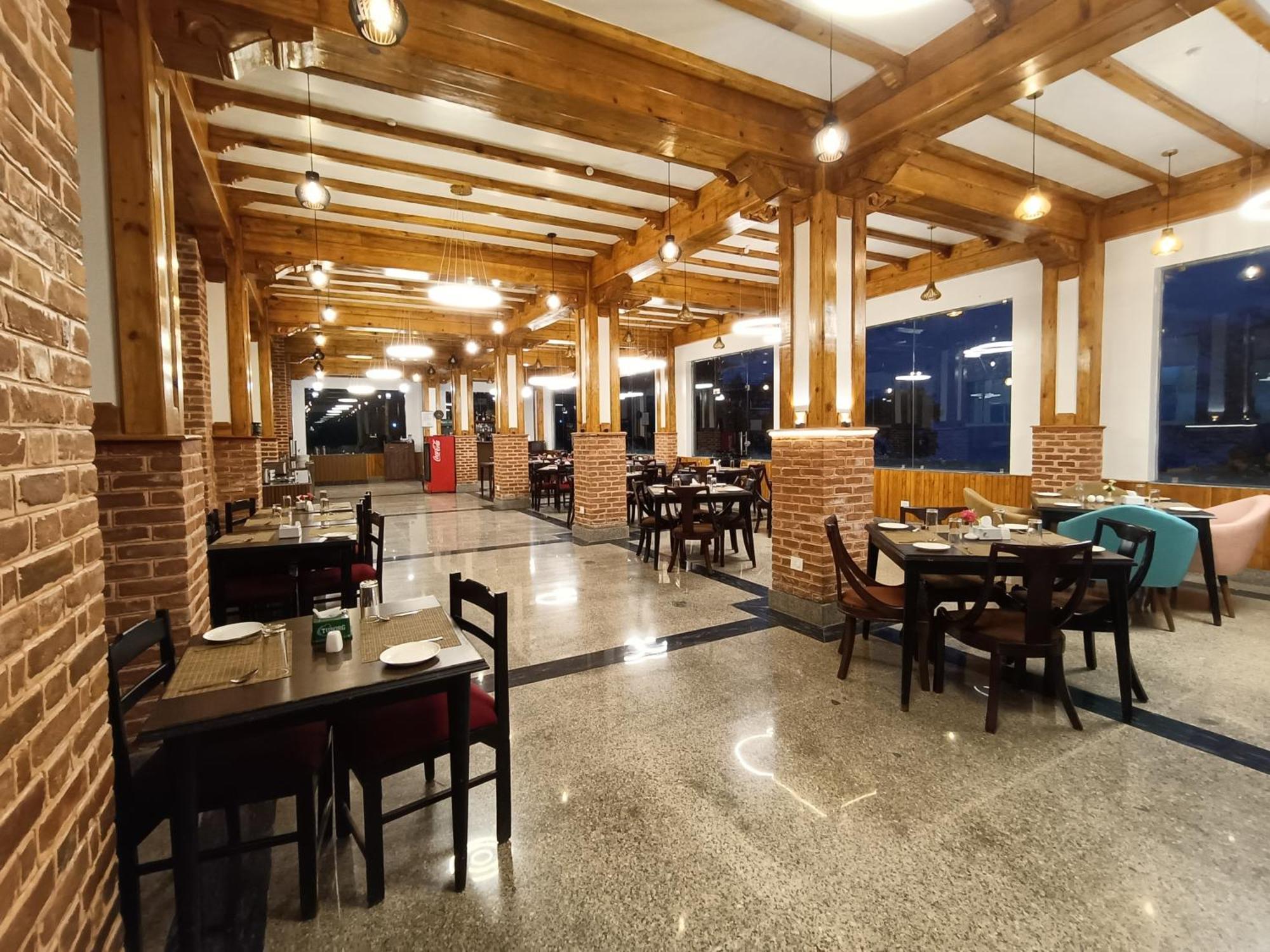 נגאקוט Hotel Chautari Pvt Ltd מראה חיצוני תמונה